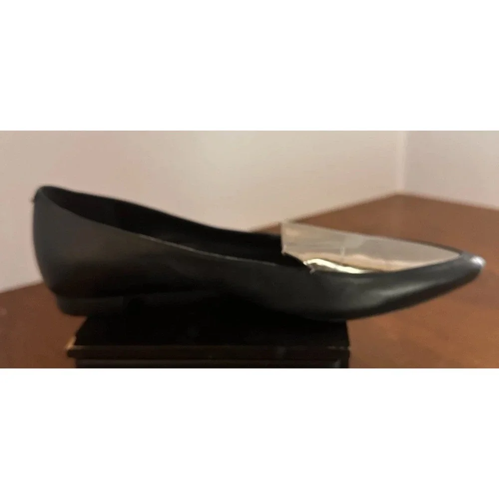 Nine West Pointed‎ Black Metallic Silver Flat Shoes Size 8.5 Dressy Professional